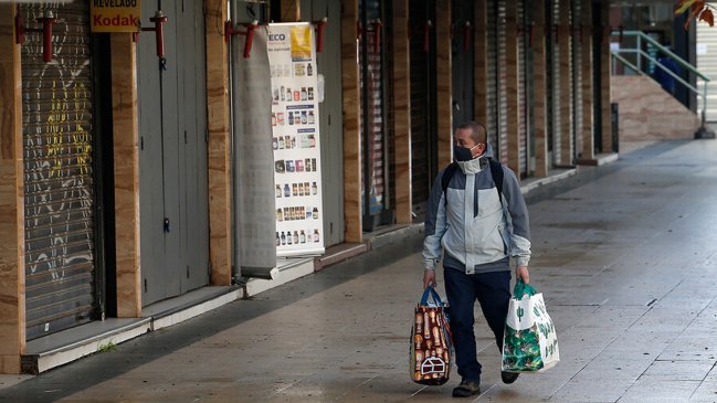 En medio de la pandemia, casi cinco millones de chilenos tienen deudas morosas