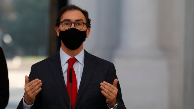 Mineduc enviará proyecto de ley para postergar pago del CAE