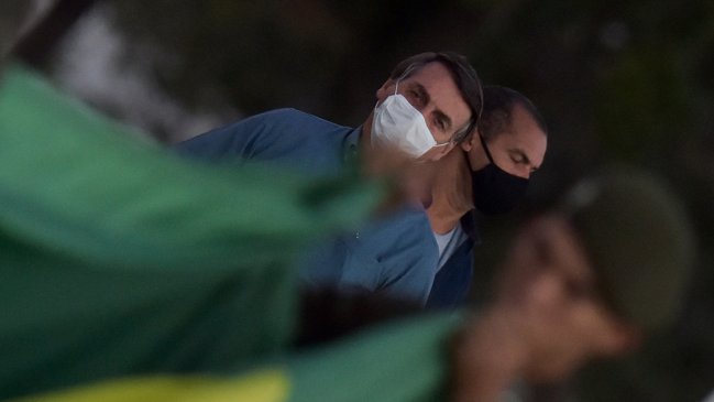 El hijo menor de Bolsonaro da positivo de coronavirus