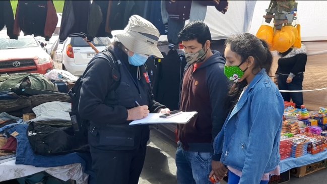 60 sumarios cursó autoridad sanitaria a peatones de feria de Antofagasta