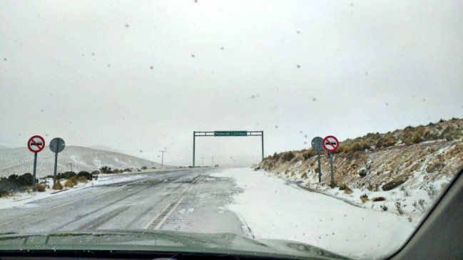 Suspenden tránsito en ruta hacia Colchane por presencia de nieve