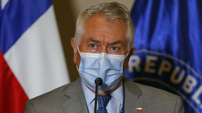 Ministro Paris y el plebiscito: Los pacientes activos de Covid no deberían ir a votar si son pocos