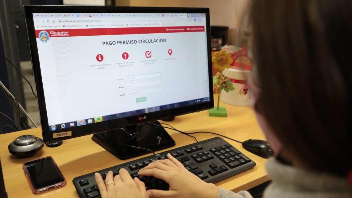 Municipio de Antofagasta llamó a pagar el permiso de circulación vía on-line