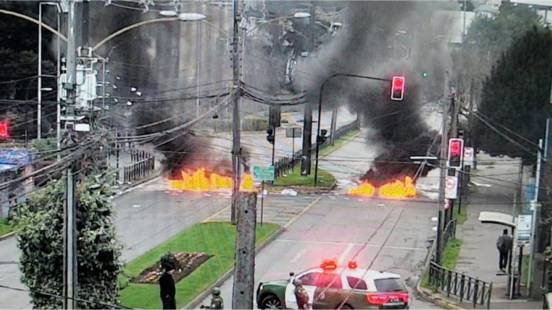 Enfrentamientos en La Araucanía dejaron a una familia lesionada y barricadas en distintos puntos