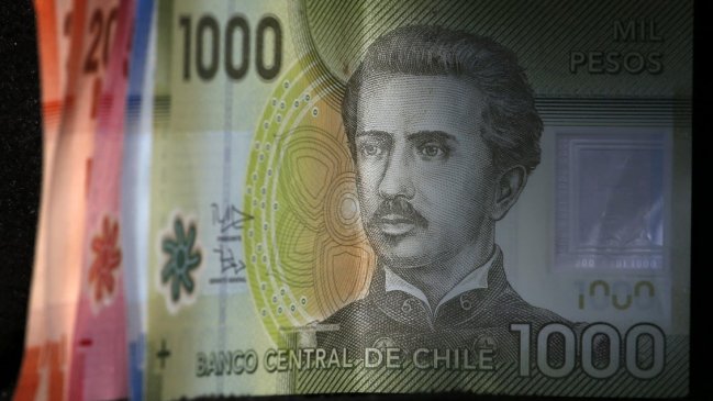 Moody's rebaja perspectiva crediticia de Chile a 