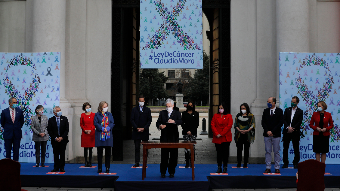 Presidente Piñera promulgó la Ley Nacional del Cáncer