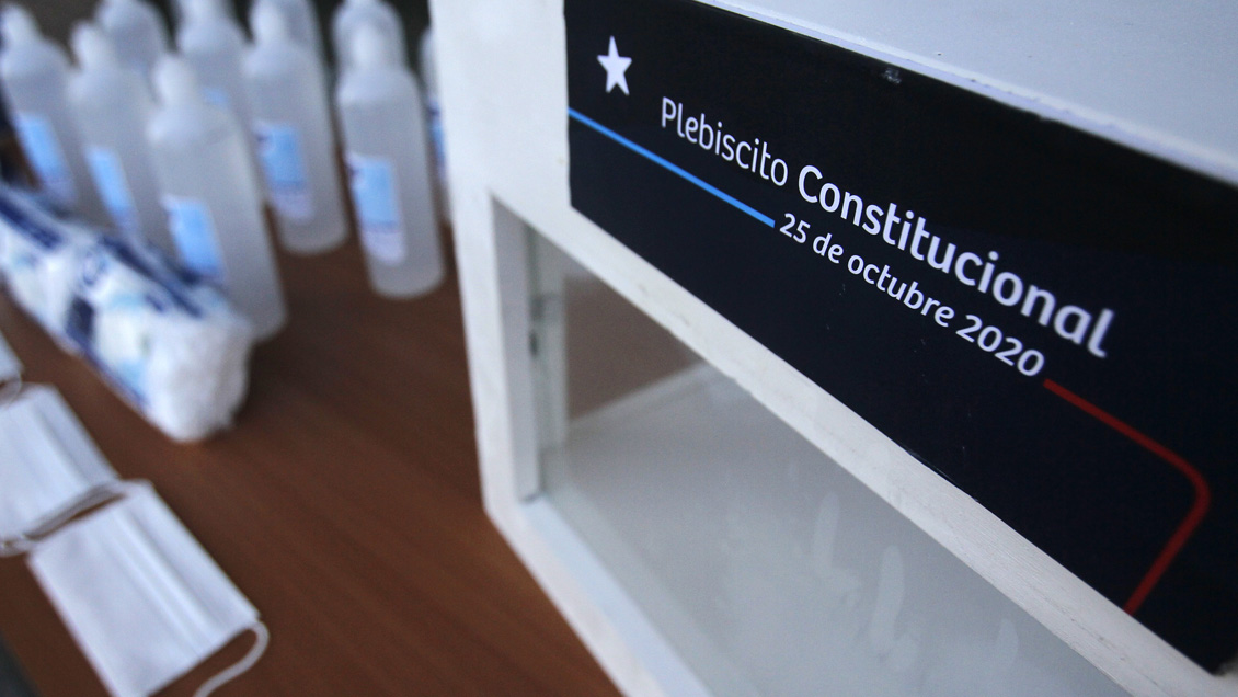 Servel y votación de pacientes Covid: Debe hacerse todo lo posible, pero nadie está obligado a lo imposible