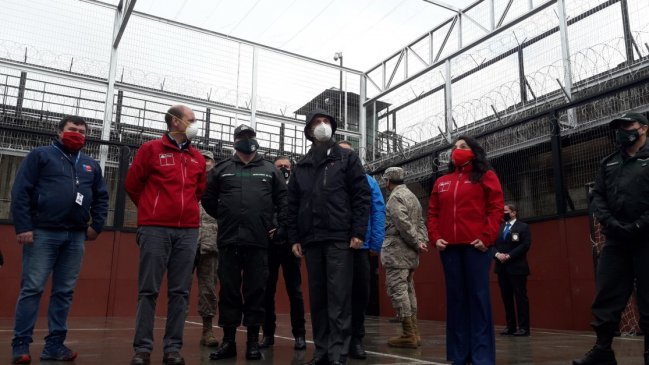 Cárcel de Chillán inauguró malla que reduce a cero los lanzamientos de drogas