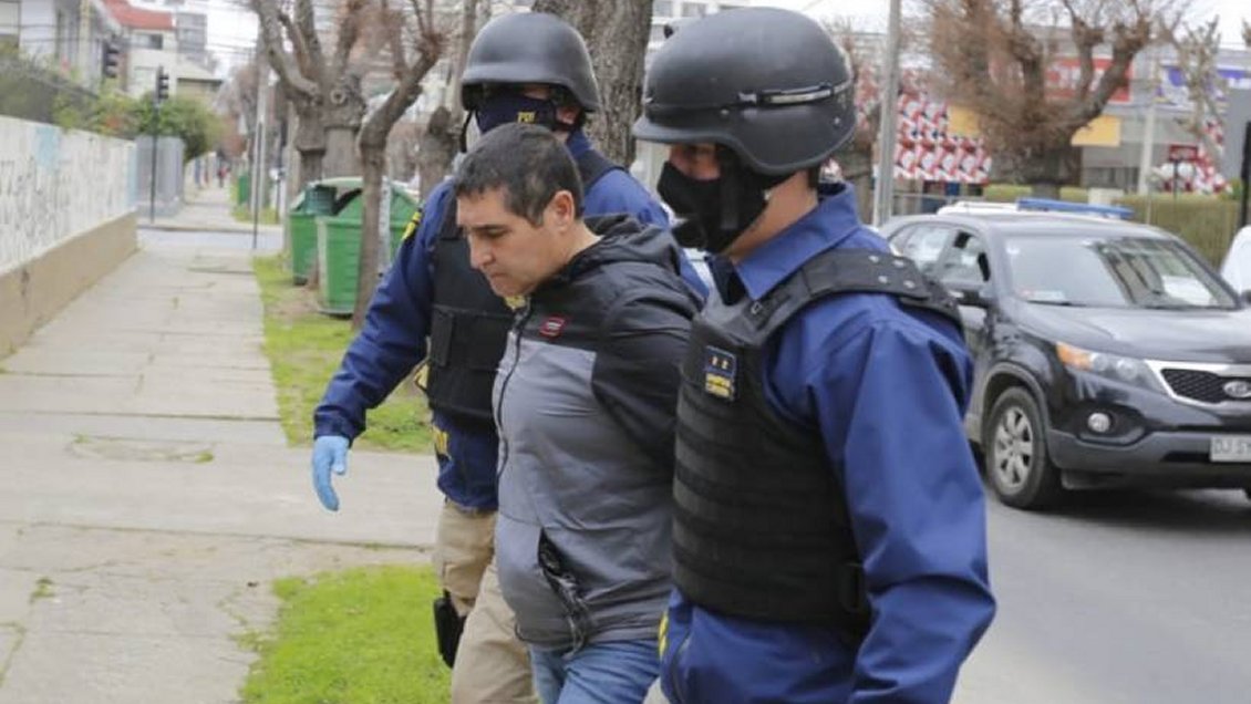 Empresario acusado de asesinato mediante un sicario seguirá tras las rejas