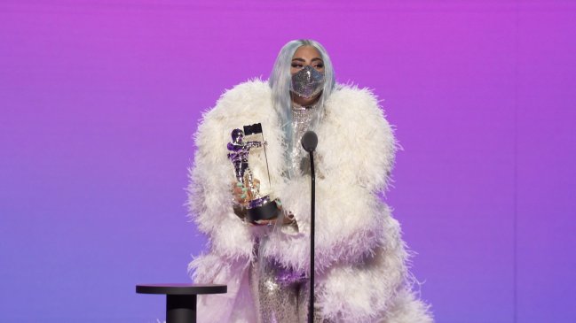 Lady Gaga arrasa en los VMA con cinco premios y muchas mascarillas