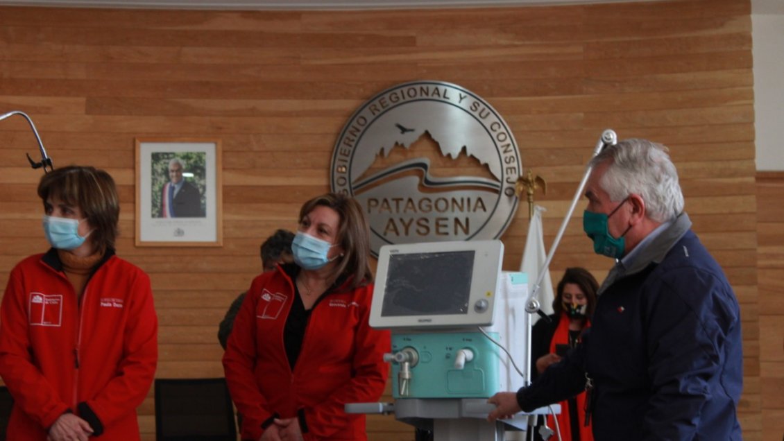 Ministro Paris visitó Región de Aysén en medio de aumento de casos en Coyhaique