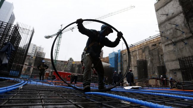 La actividad económica cayó un 10,7% en julio, menos de lo esperado