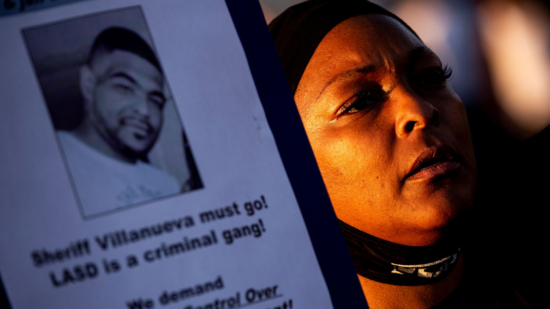 Investigan la muerte de otro hombre negro a manos de la policía en Los Ángeles