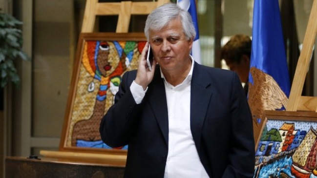 Diputado Gastón Saavedra se contagió de Covid-19
