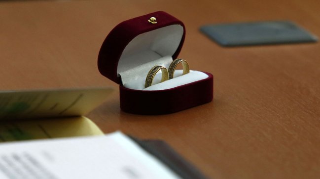 Presidente Piñera promulgó ley que elimina restricción para segundas nupcias de las mujeres