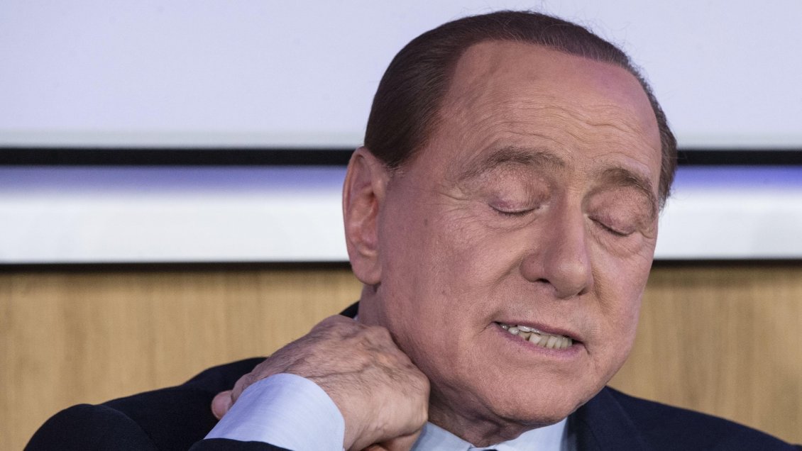 Berlusconi está en 