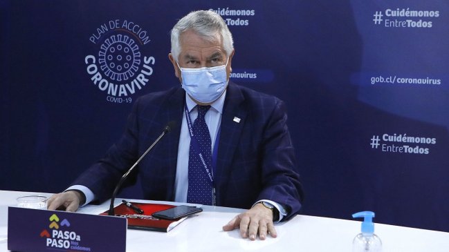 Nadie entiende nada: Ministerio de Salud corrige al ministro respecto a visitas dieciocheras