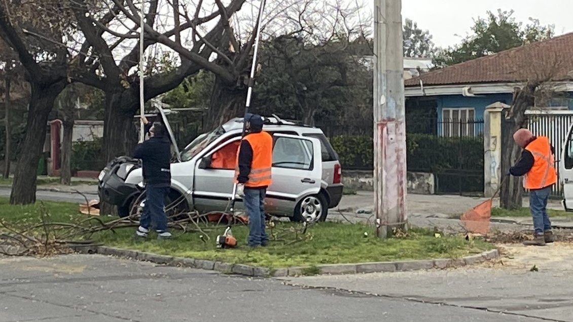 Puente Alto: Delincuente robó un auto y mientras huía chocó y murió