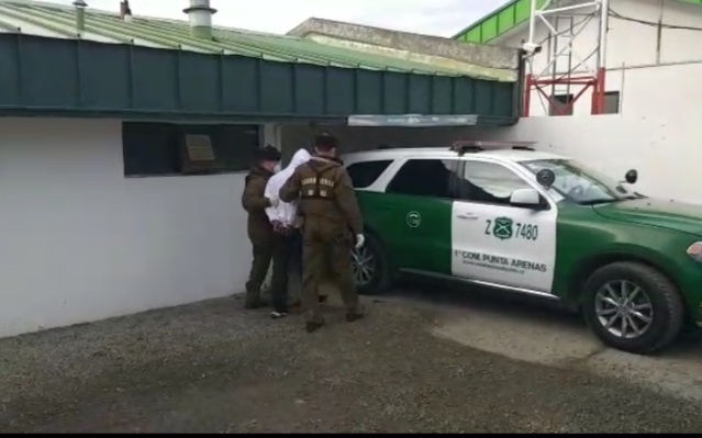 Carabineros detuvo a hombre acusado de provocar incendio de cuatro viviendas en Punta Arenas