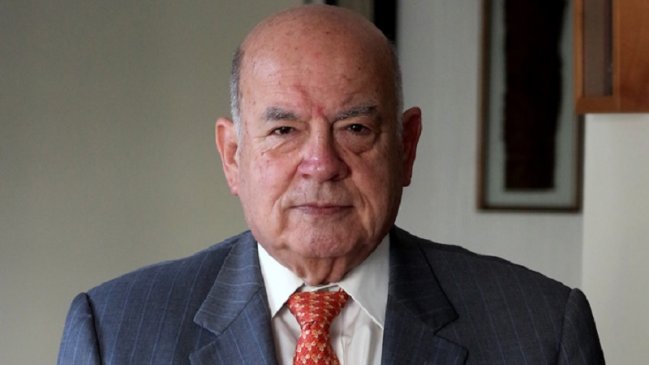 Senador Insulza renunció a vicepresidencia del PS: No le quiero crear problemas a nadie