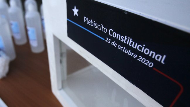 Plebiscito: Proyectos que buscan permitir votación de pacientes Covid sortean primeros pasos en la Cámara