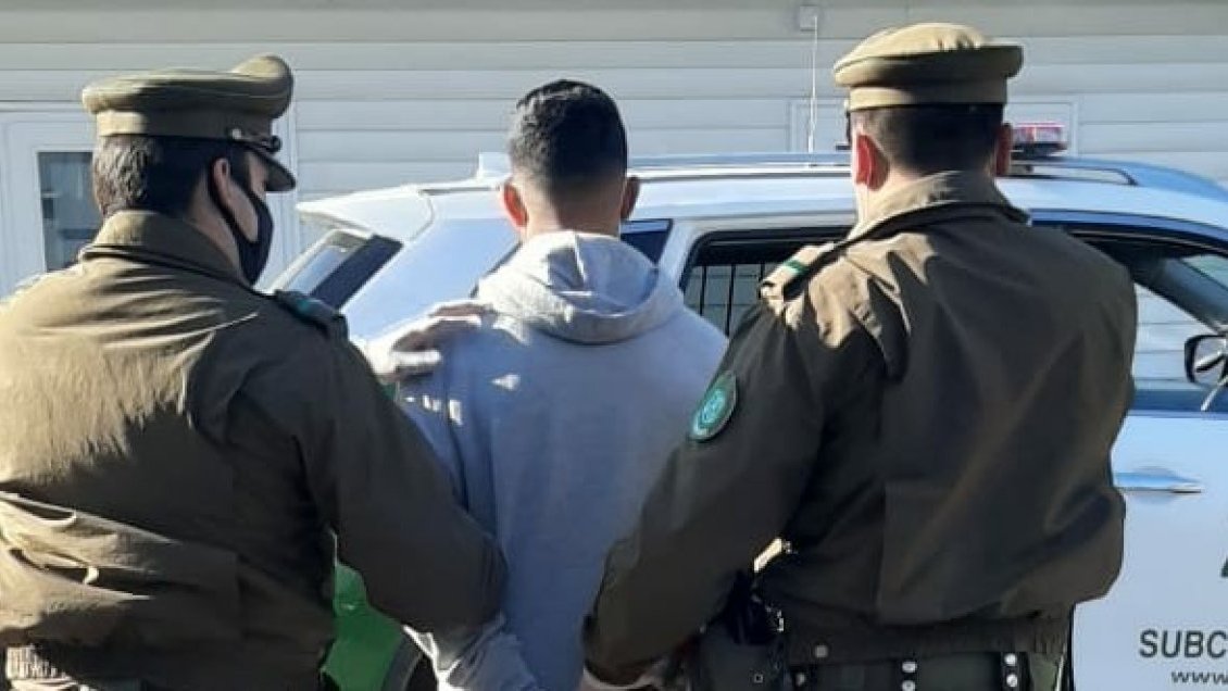 En prisión quedaron presuntos microtraficantes por robo y apuñalamiento a un hombre en Quillón