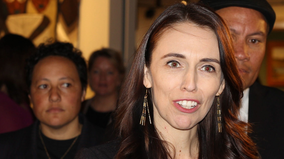 Jacinda Ardern promete que Nueva Zelanda usará 100% de energía renovable para 2030