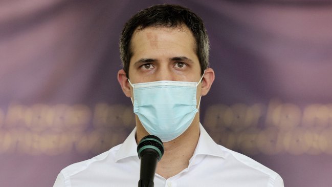 Guaidó cambió su llamado a movilizarse en la calle por acto en colegios médicos