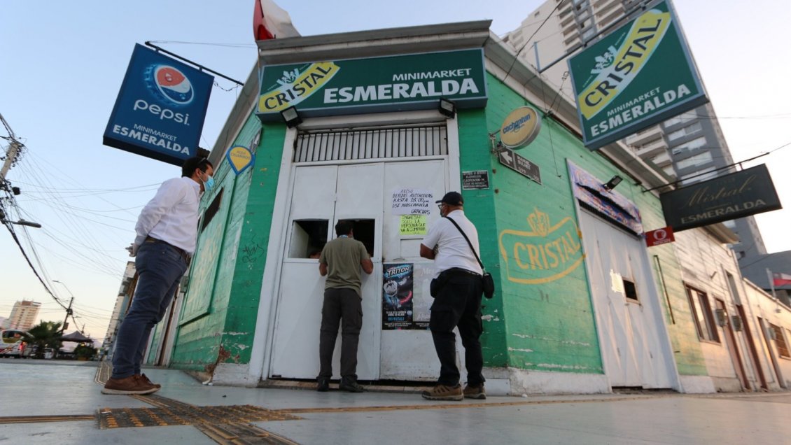 Aprueban nuevo horario para funcionamiento de botillerías en Iquique