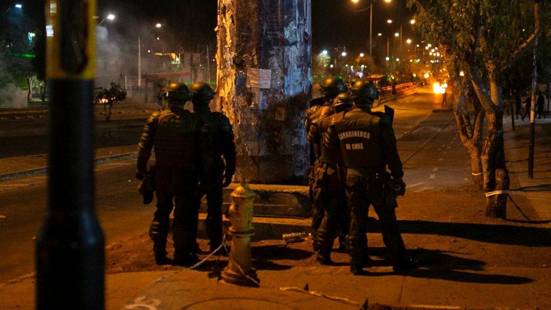 11 de septiembre: Noche de incidentes en Estación Central, Peñalolén y Huechuraba