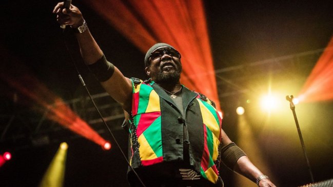 Pionero del reggae Toots Hibbert muere a los 77 años