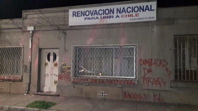 Desconocidos vandalizaron sede de Renovación Nacional en San Fernando