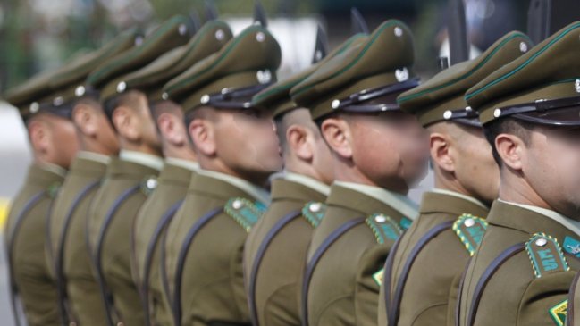 Ceremonia de ascenso inquieta a Carabineros de Curicó por participante infectado