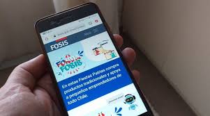 Emprendedores magallánicos ofrecen sus productos en la 