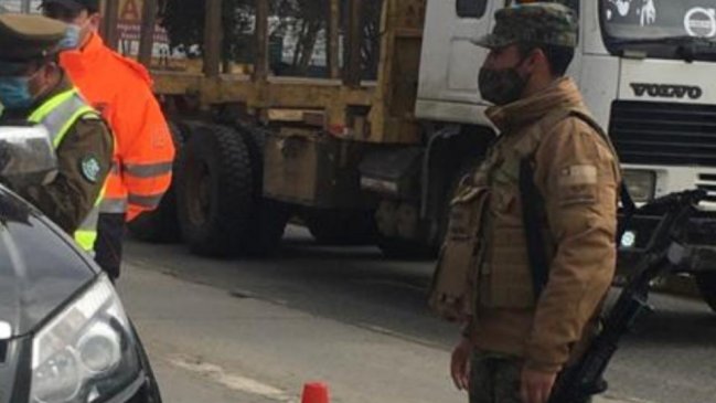 Adolescente intentó burlar control sanitario en maletero de auto en Linares