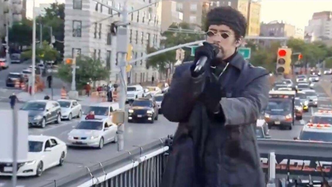 Bad Bunny hizo concierto arriba de un camión en Nueva York