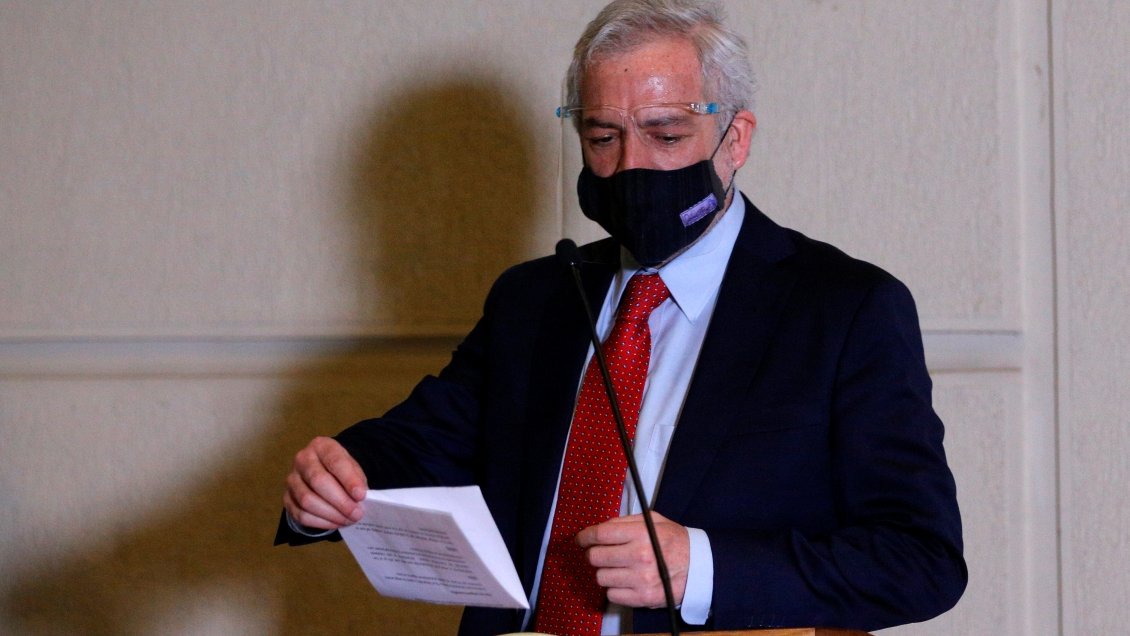 Fiscal pidió formalizar a secretario del Senado por posible delito sanitario