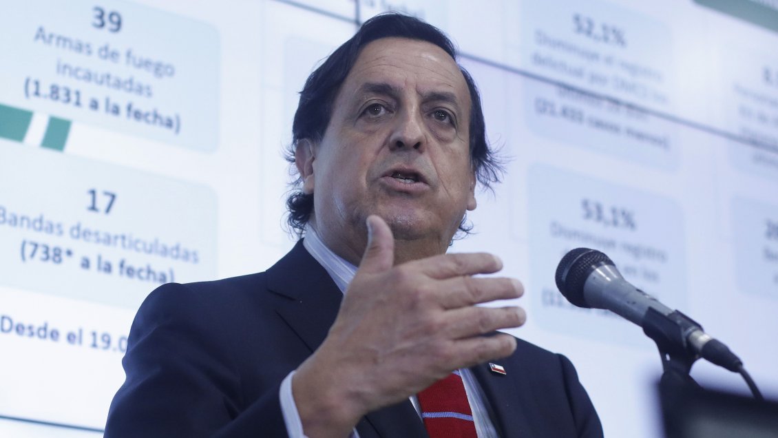 Ministro del Interior: Mañalich salvó vidas