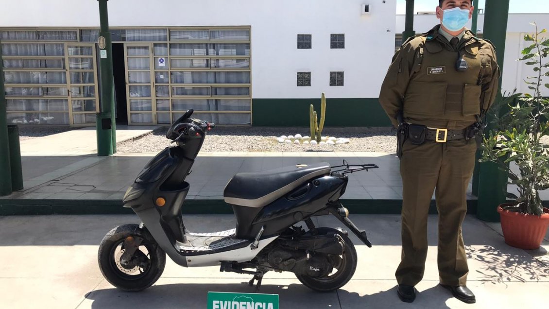 Moto con encargo por robo con intimidación era conducida por un menor de edad en Alto Hospicio