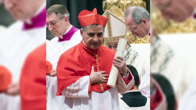Papa Francisco forzó renuncia de cardenal por presunto manejo irregular de recursos en el Vaticano
