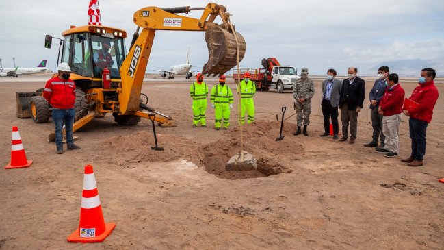 Obras de conservación de aeropuerto de Antofagasta costarán 10.000 millones de pesos