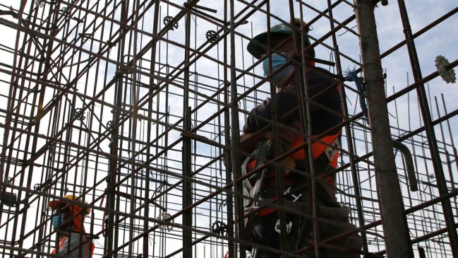 Presidente lanza plan de subsidio al empleo que espera recuperar un millón de puestos de trabajo