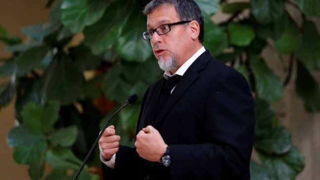 Senador Lagos Weber: Llegó la hora de romper el chanchito en Chile