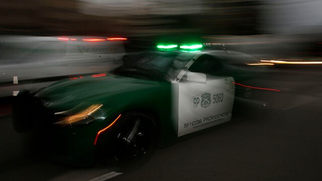 Peatón fue atropellado por patrulla de Carabineros: Está en riesgo vital