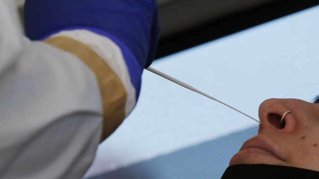 Paciente sufrió fuga de líquido cerebral tras examen nasal de coronavirus