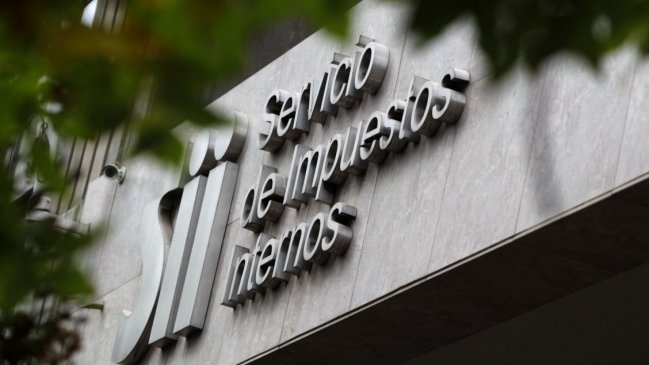 Fiscalizadores del SII y bono clase media: El Gobierno es irresponsable al decir que se falsearon datos