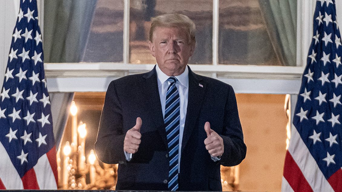 Facebook y Twitter censuran mensaje de Trump en que compara el Covid y la gripe