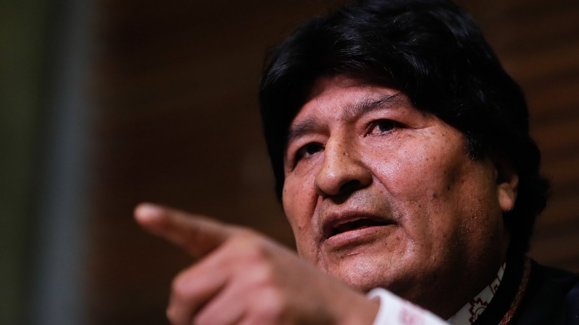 Gobierno boliviano denuncia al candidato de Evo Morales, que lidera en las encuestas