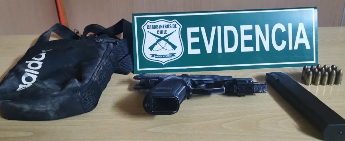 Sujeto intentó evadir fiscalización en Antofagasta: Portaba un arma