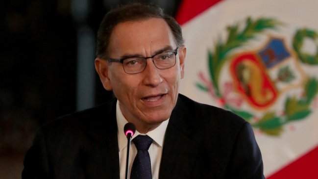 Perú: Acusan a Vizcarra de haber recibido dinero de una empresa cuando era gobernador
